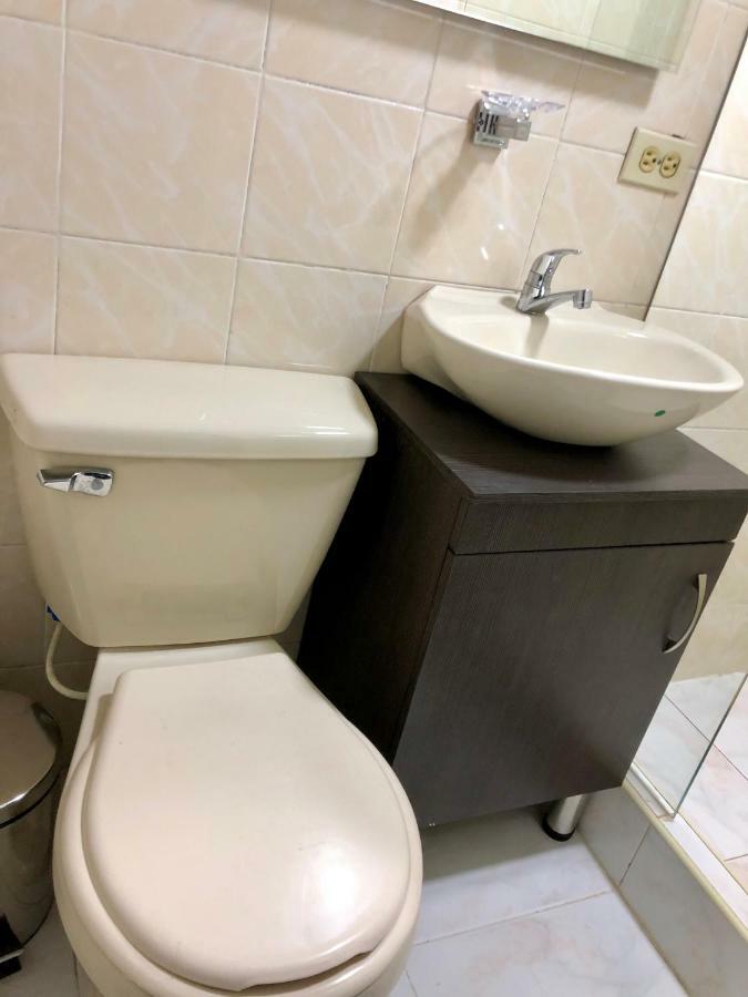 Aloha Hostel Богота Екстер'єр фото