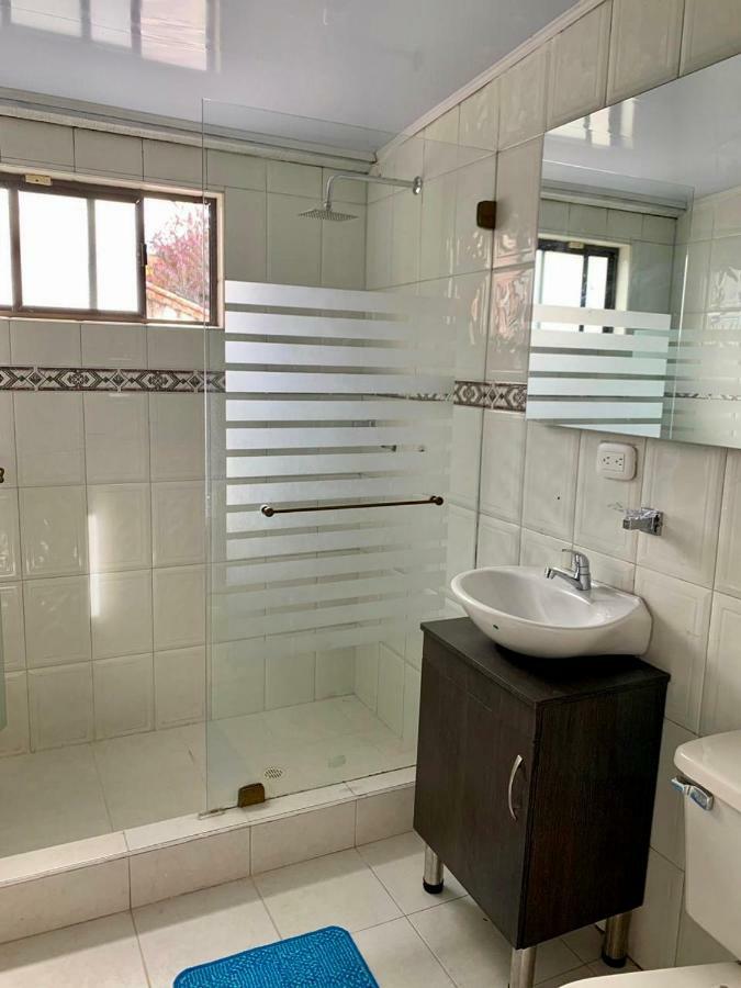 Aloha Hostel Богота Екстер'єр фото